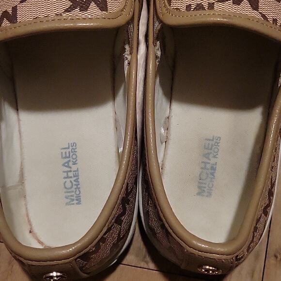 Michael Kors shoes - Picture 3 of 5